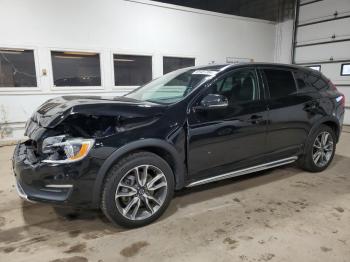  Salvage Volvo V60