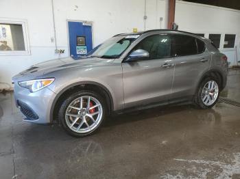  Salvage Alfa Romeo Stelvio