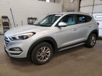  Salvage Hyundai TUCSON