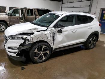  Salvage Hyundai TUCSON