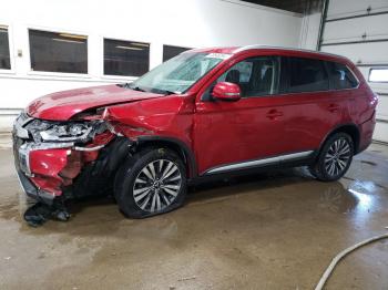  Salvage Mitsubishi Outlander