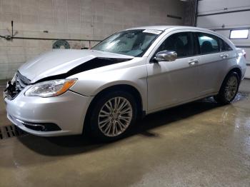  Salvage Chrysler 200