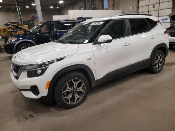  Salvage Kia Seltos