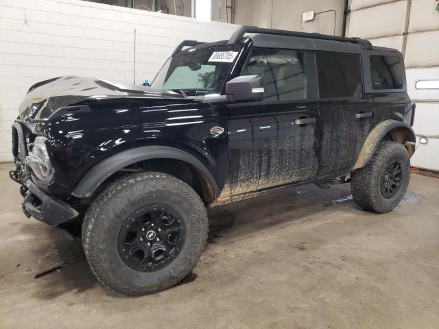  Salvage Ford Bronco