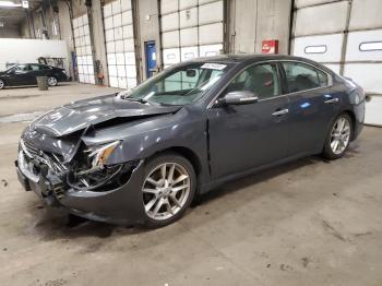  Salvage Nissan Maxima