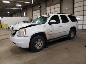  Salvage GMC Yukon