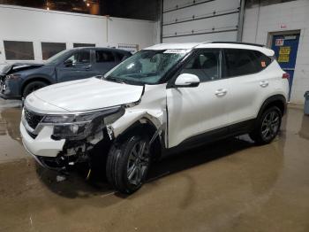  Salvage Kia Seltos