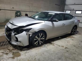  Salvage Nissan Maxima