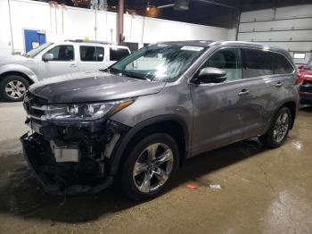  Salvage Toyota Highlander