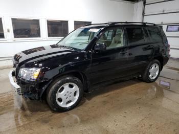  Salvage Toyota Highlander