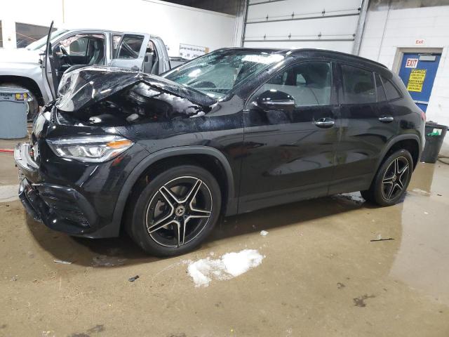  Salvage Mercedes-Benz GLA