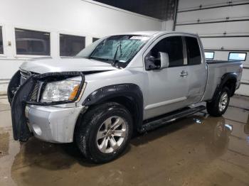  Salvage Nissan Titan