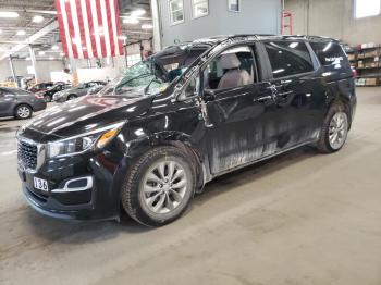 Salvage Kia Sedona