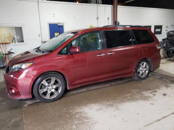  Salvage Toyota Sienna