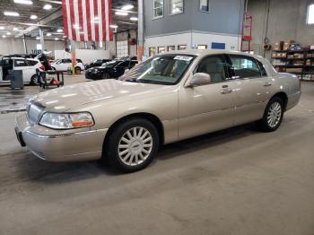  Salvage Lincoln Towncar