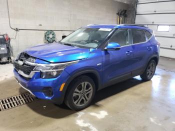  Salvage Kia Seltos
