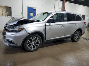  Salvage Mitsubishi Outlander
