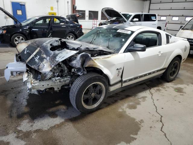  Salvage Ford Mustang