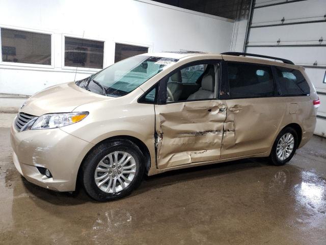  Salvage Toyota Sienna