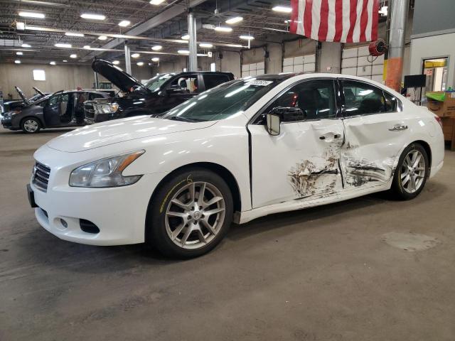  Salvage Nissan Maxima