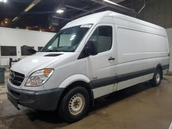  Salvage Mercedes-Benz Sprinter