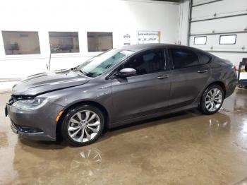  Salvage Chrysler 200