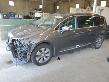  Salvage Chrysler Pacifica