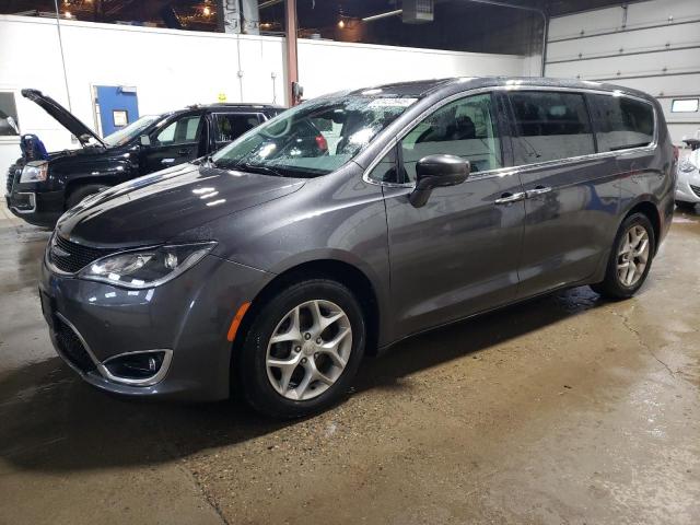  Salvage Chrysler Pacifica