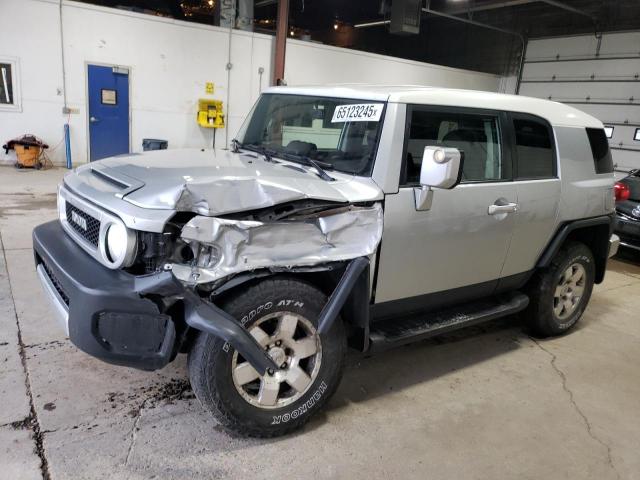  Salvage Toyota FJ Cruiser