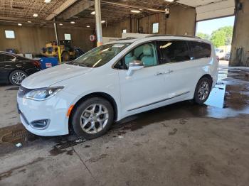  Salvage Chrysler Pacifica