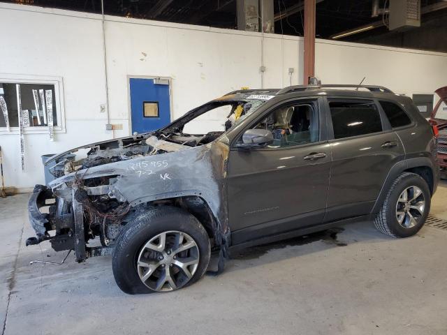  Salvage Jeep Cherokee