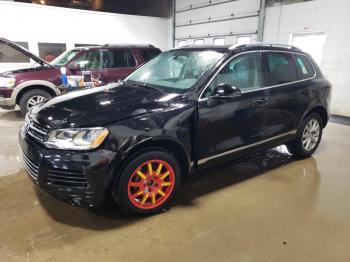  Salvage Volkswagen Touareg
