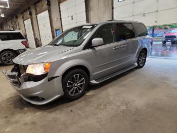  Salvage Dodge Caravan
