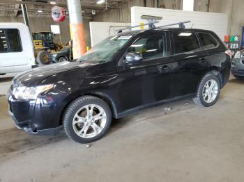  Salvage Mitsubishi Outlander