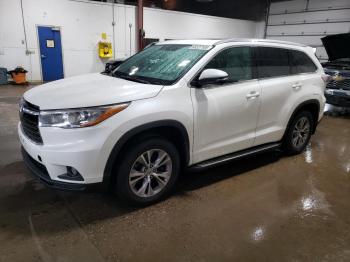  Salvage Toyota Highlander