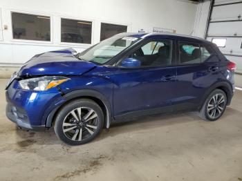  Salvage Nissan Kicks