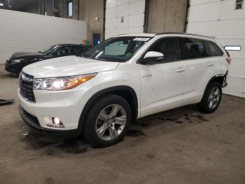  Salvage Toyota Highlander