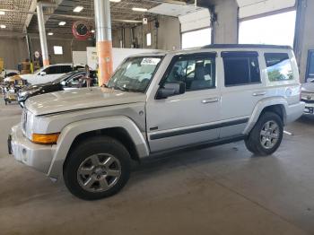  Salvage Jeep Commander