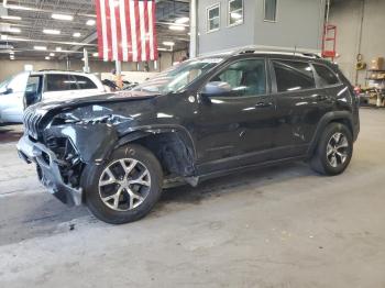  Salvage Jeep Cherokee