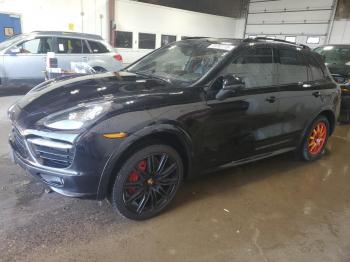  Salvage Porsche Cayenne