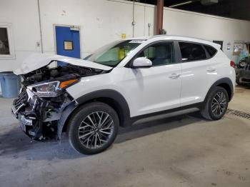  Salvage Hyundai TUCSON