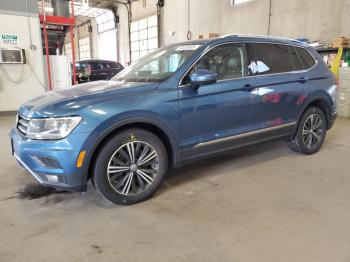  Salvage Volkswagen Tiguan