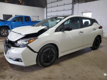  Salvage Nissan LEAF