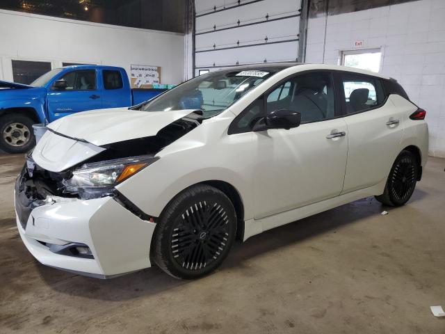  Salvage Nissan LEAF