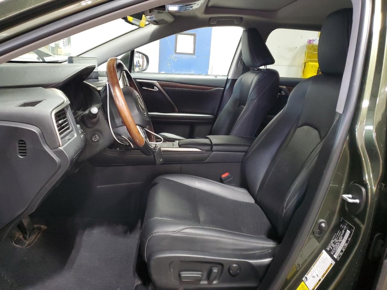 Lexus RX 350 L Image 7