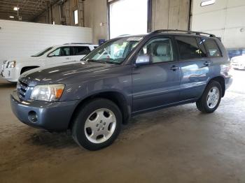  Salvage Toyota Highlander