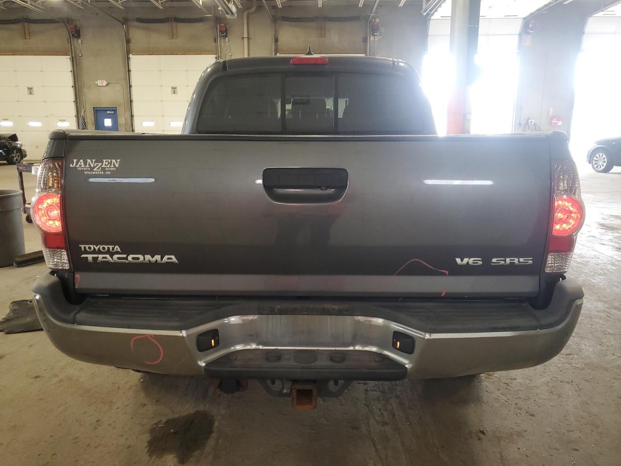 Toyota Tacoma Double Cab Image 5