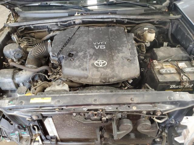 Toyota Tacoma Double Cab Image 10