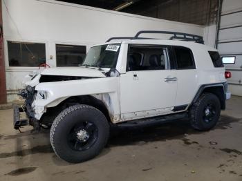  Salvage Toyota FJ Cruiser