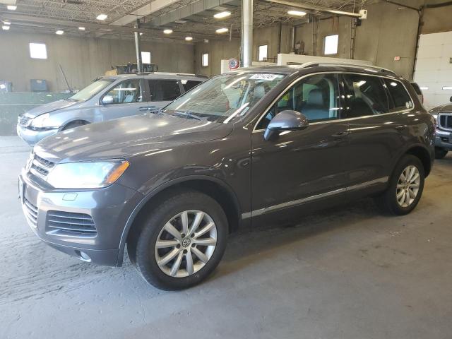  Salvage Volkswagen Touareg